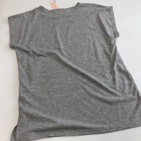 Perfect summer gray tee shirt - Picture 3 of 3
